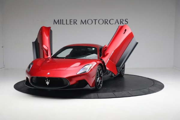 Used 2022 Maserati MC20 for sale $229,900 at Maserati of Westport in Westport CT 06880 14