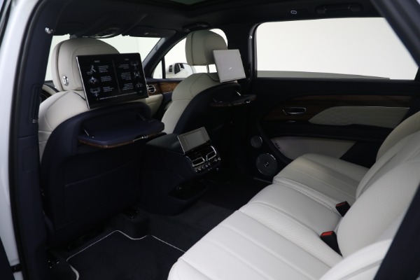New 2023 Bentley Bentayga EWB Azure V8 for sale $292,110 at Maserati of Westport in Westport CT 06880 24