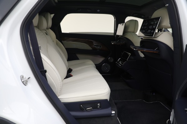 New 2023 Bentley Bentayga EWB Azure V8 for sale $292,110 at Maserati of Westport in Westport CT 06880 27