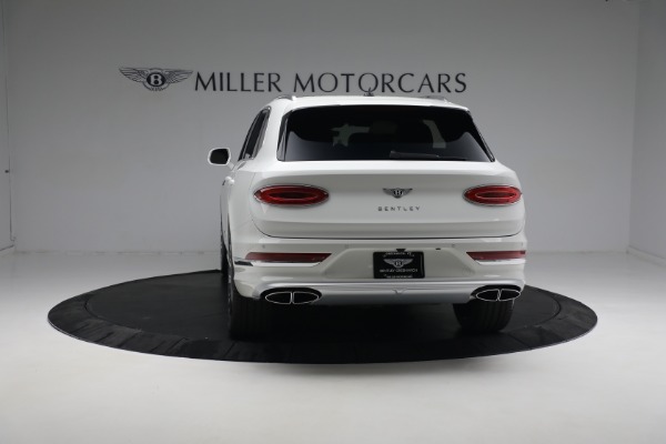 New 2023 Bentley Bentayga EWB Azure V8 for sale $292,110 at Maserati of Westport in Westport CT 06880 8