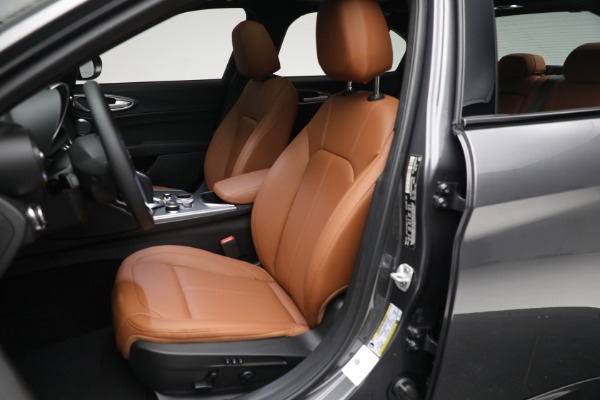 New 2024 Alfa Romeo Giulia Ti for sale $54,250 at Maserati of Westport in Westport CT 06880 21