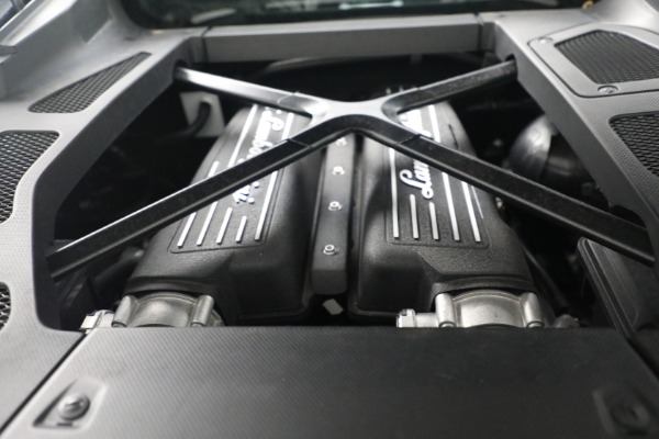 Used 2015 Lamborghini Huracan LP 610-4 for sale $219,900 at Maserati of Westport in Westport CT 06880 26