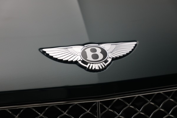 New 2023 Bentley Bentayga Azure Hybrid for sale $258,965 at Maserati of Westport in Westport CT 06880 16