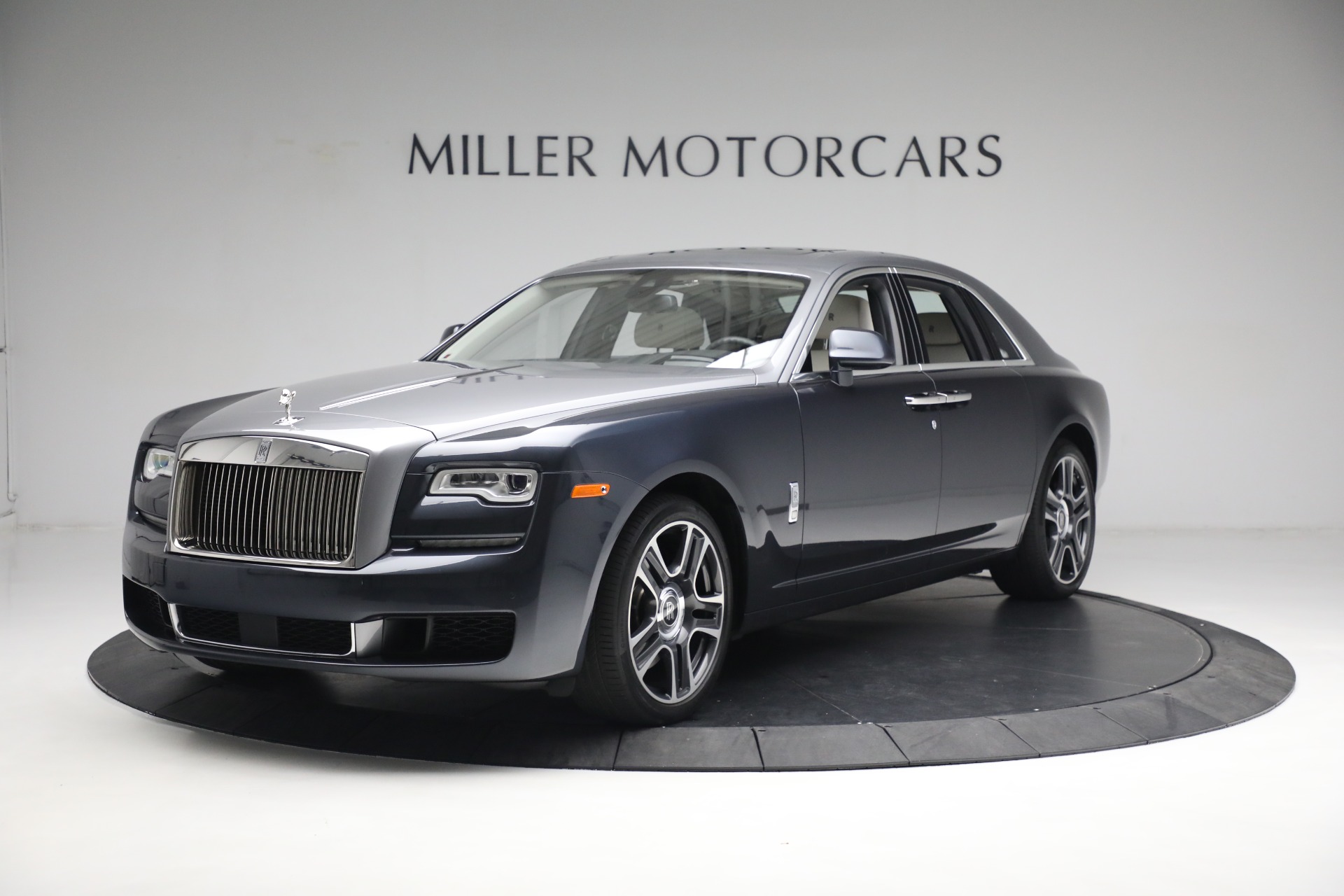 Used 2019 Rolls-Royce Ghost for sale $225,895 at Maserati of Westport in Westport CT 06880 1