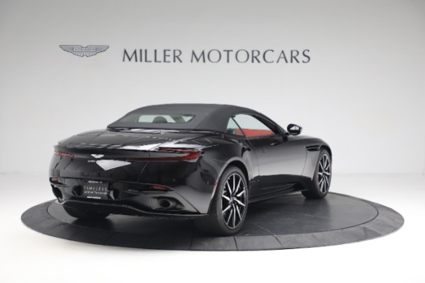 Used 2020 Aston Martin DB11 Volante for sale $139,900 at Maserati of Westport in Westport CT 06880 16