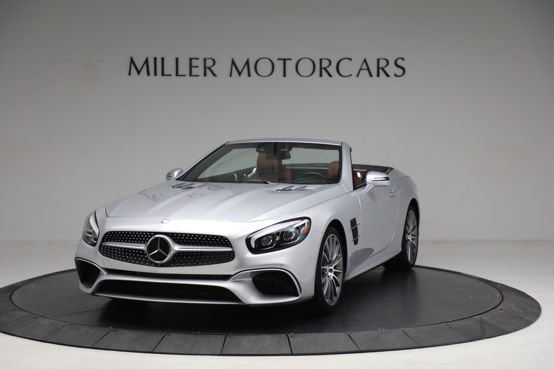 Used 2017 Mercedes-Benz SL-Class SL 450 for sale $62,900 at Maserati of Westport in Westport CT 06880 1