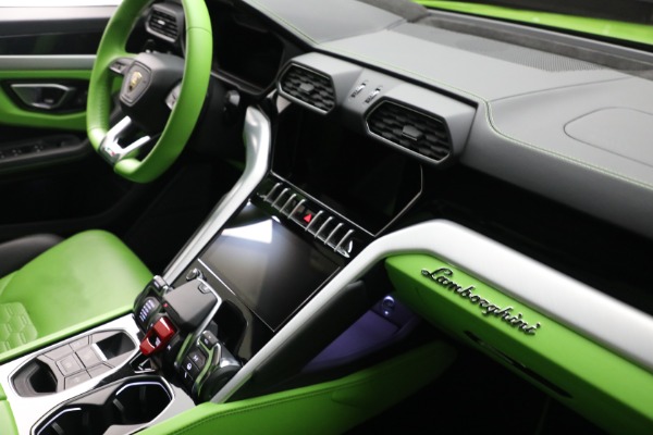 Used 2022 Lamborghini Urus for sale $269,900 at Maserati of Westport in Westport CT 06880 27