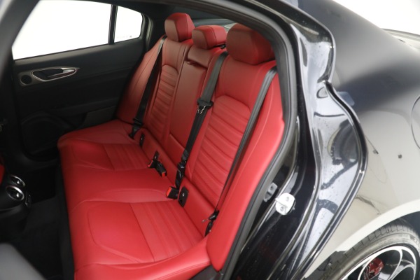 New 2024 Alfa Romeo Giulia Veloce for sale $55,350 at Maserati of Westport in Westport CT 06880 28