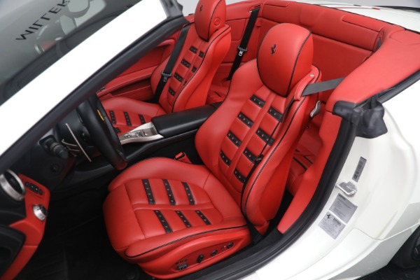 Used 2014 Ferrari California for sale $134,900 at Maserati of Westport in Westport CT 06880 21
