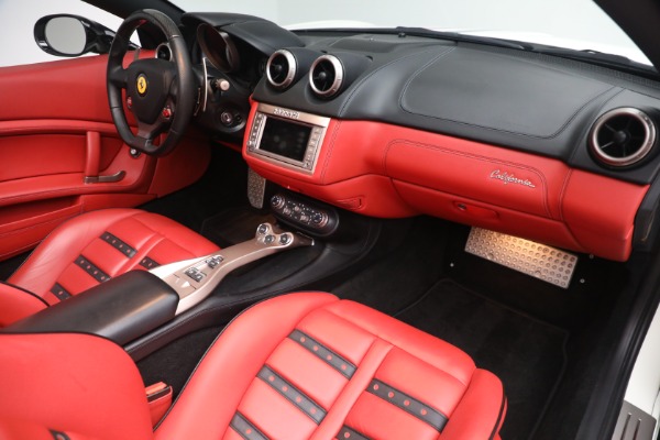 Used 2014 Ferrari California for sale $134,900 at Maserati of Westport in Westport CT 06880 23
