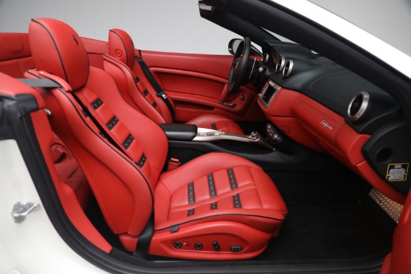 Used 2014 Ferrari California for sale $134,900 at Maserati of Westport in Westport CT 06880 24