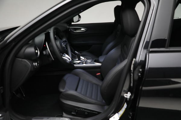 New 2024 Alfa Romeo Giulia Veloce for sale Sold at Maserati of Westport in Westport CT 06880 21