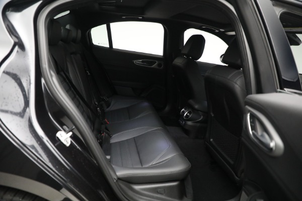 New 2024 Alfa Romeo Giulia Veloce for sale Sold at Maserati of Westport in Westport CT 06880 26