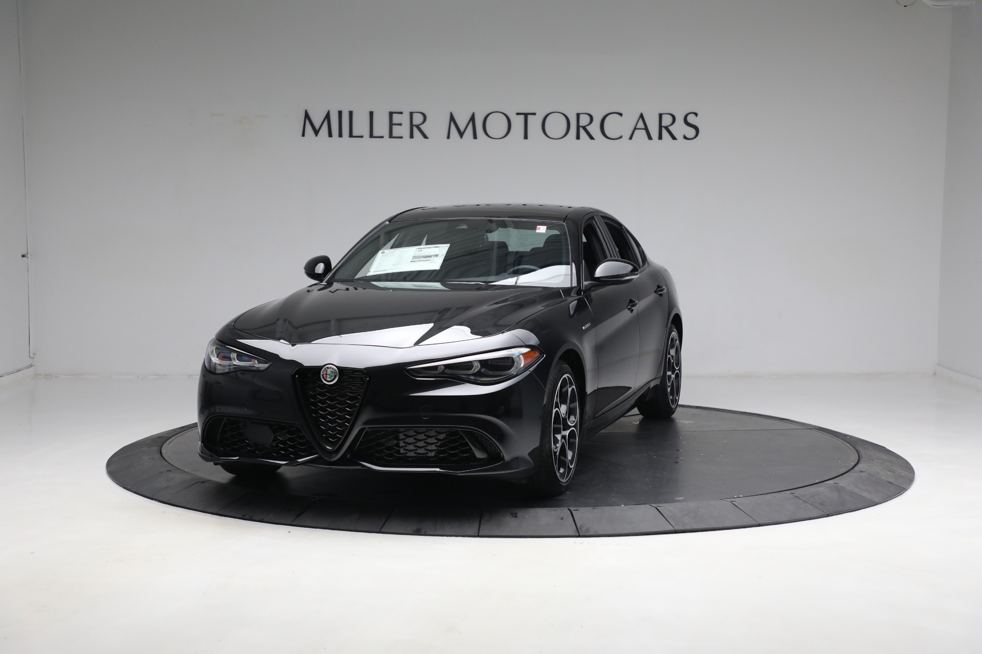 New 2024 Alfa Romeo Giulia Veloce for sale $54,600 at Maserati of Westport in Westport CT 06880 1