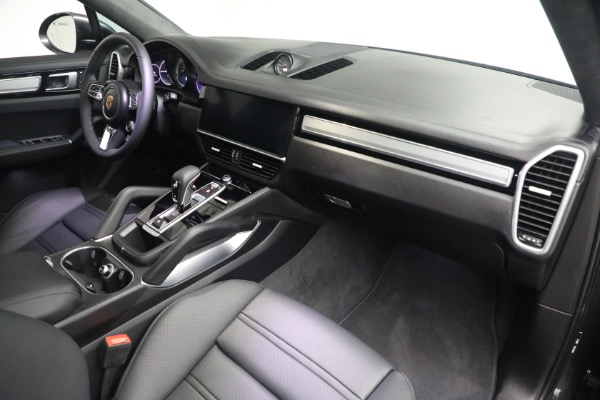Used 2023 Porsche Cayenne Turbo Coupe for sale $149,900 at Maserati of Westport in Westport CT 06880 17