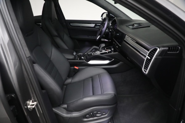 Used 2023 Porsche Cayenne Turbo Coupe for sale $149,900 at Maserati of Westport in Westport CT 06880 18