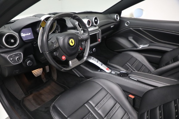 Used 2017 Ferrari California T for sale $151,900 at Maserati of Westport in Westport CT 06880 19