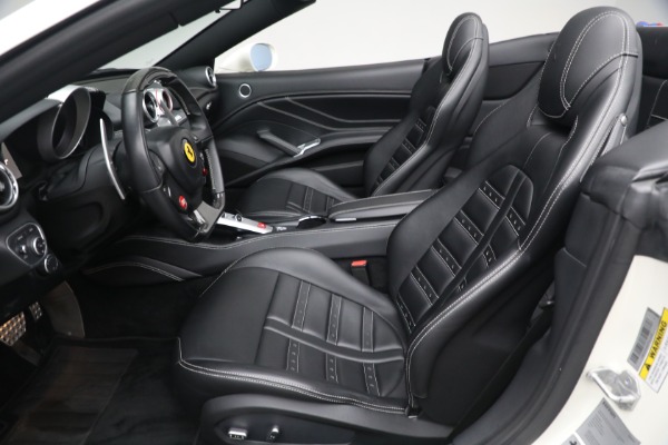 Used 2017 Ferrari California T for sale $151,900 at Maserati of Westport in Westport CT 06880 20