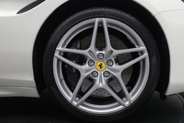 Used 2017 Ferrari California T for sale $151,900 at Maserati of Westport in Westport CT 06880 27