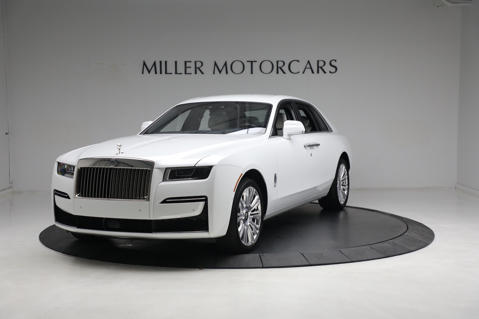 Used 2022 Rolls-Royce Ghost for sale $299,900 at Maserati of Westport in Westport CT 06880 1