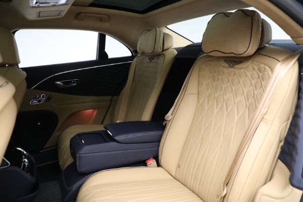 New 2024 Bentley Flying Spur Hybrid Azure for sale $289,115 at Maserati of Westport in Westport CT 06880 21
