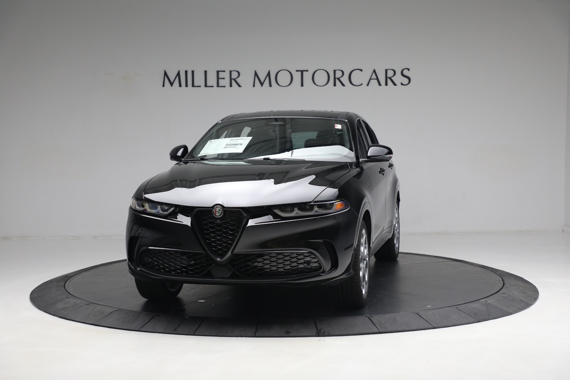 New 2024 Alfa Romeo Tonale Veloce for sale $54,790 at Maserati of Westport in Westport CT 06880 1