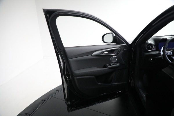 Used 2024 Alfa Romeo Tonale Veloce for sale Call for price at Maserati of Westport in Westport CT 06880 17