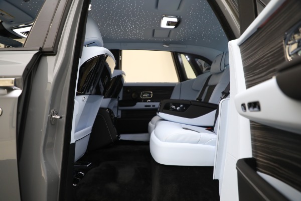 New 2024 Rolls-Royce Phantom for sale Sold at Maserati of Westport in Westport CT 06880 25