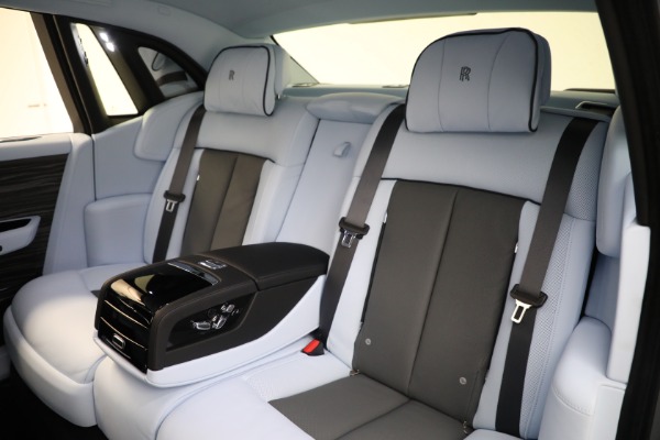 New 2024 Rolls-Royce Phantom for sale Sold at Maserati of Westport in Westport CT 06880 26