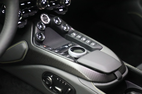 New 2023 Aston Martin Vantage V8 for sale $184,986 at Maserati of Westport in Westport CT 06880 18