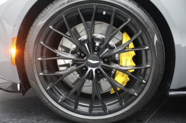New 2023 Aston Martin Vantage V8 for sale $184,986 at Maserati of Westport in Westport CT 06880 27