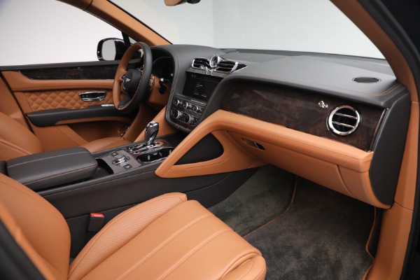 Used 2021 Bentley Bentayga V8 for sale $149,900 at Maserati of Westport in Westport CT 06880 24