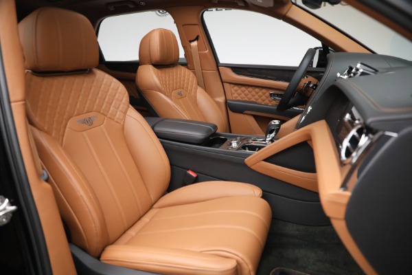 Used 2021 Bentley Bentayga V8 for sale $149,900 at Maserati of Westport in Westport CT 06880 26
