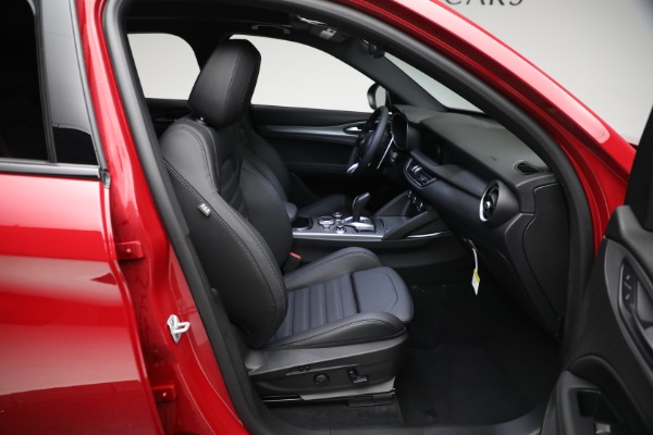 New 2024 Alfa Romeo Stelvio Veloce for sale $54,220 at Maserati of Westport in Westport CT 06880 25