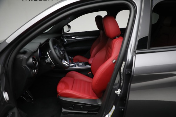 New 2024 Alfa Romeo Stelvio Veloce for sale $58,055 at Maserati of Westport in Westport CT 06880 28