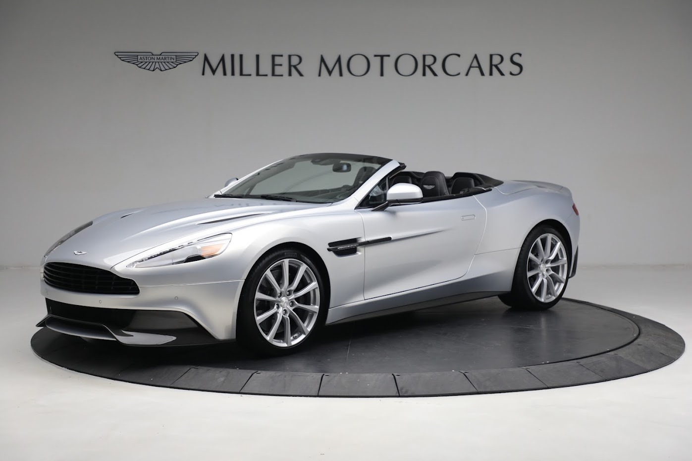 Used 2016 Aston Martin Vanquish Volante for sale $149,900 at Maserati of Westport in Westport CT 06880 1