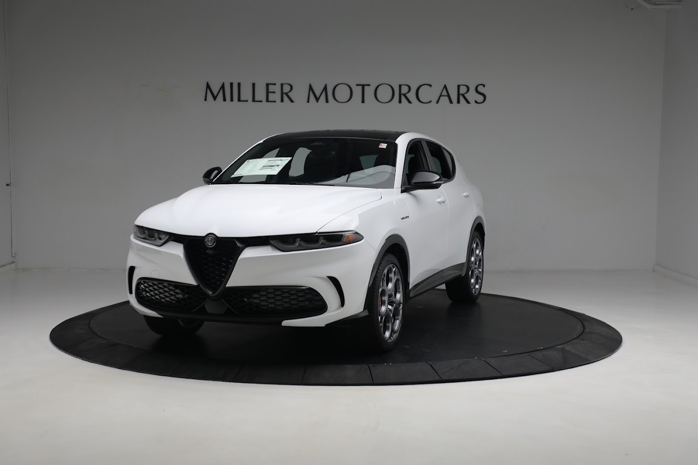 New 2024 Alfa Romeo Tonale Veloce for sale $55,290 at Maserati of Westport in Westport CT 06880 1