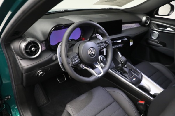 New 2024 Alfa Romeo Tonale Veloce for sale $59,340 at Maserati of Westport in Westport CT 06880 17