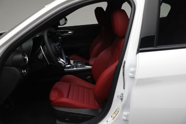New 2024 Alfa Romeo Giulia Veloce for sale $55,285 at Maserati of Westport in Westport CT 06880 22
