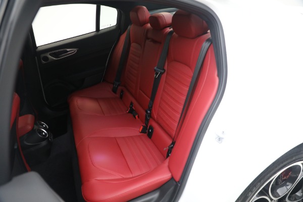 New 2024 Alfa Romeo Giulia Veloce for sale $55,285 at Maserati of Westport in Westport CT 06880 25