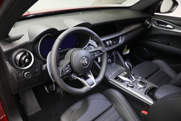 New 2024 Alfa Romeo Stelvio Veloce for sale $54,220 at Maserati of Westport in Westport CT 06880 24