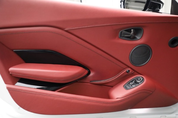 Used 2021 Aston Martin Vantage for sale $124,900 at Maserati of Westport in Westport CT 06880 17