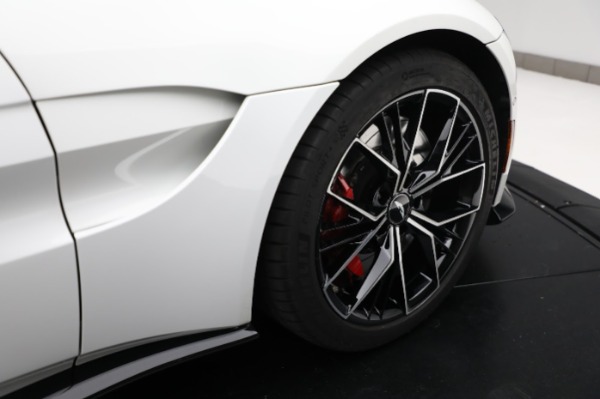 Used 2021 Aston Martin Vantage for sale $124,900 at Maserati of Westport in Westport CT 06880 27