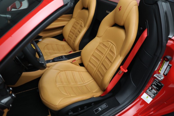 Used 2022 Ferrari F8 Spider for sale $469,900 at Maserati of Westport in Westport CT 06880 21