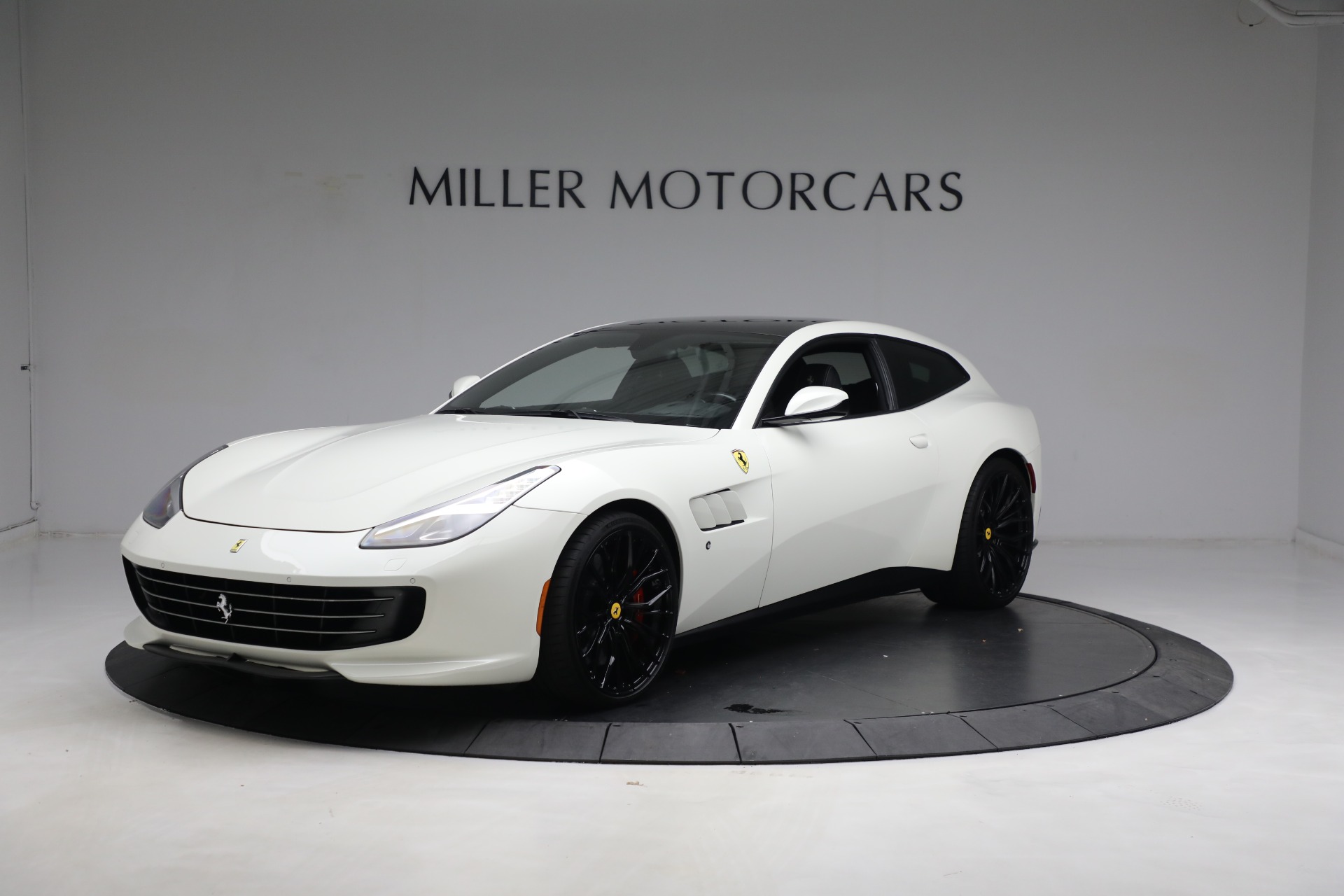 Used 2018 Ferrari GTC4Lusso for sale $225,900 at Maserati of Westport in Westport CT 06880 1
