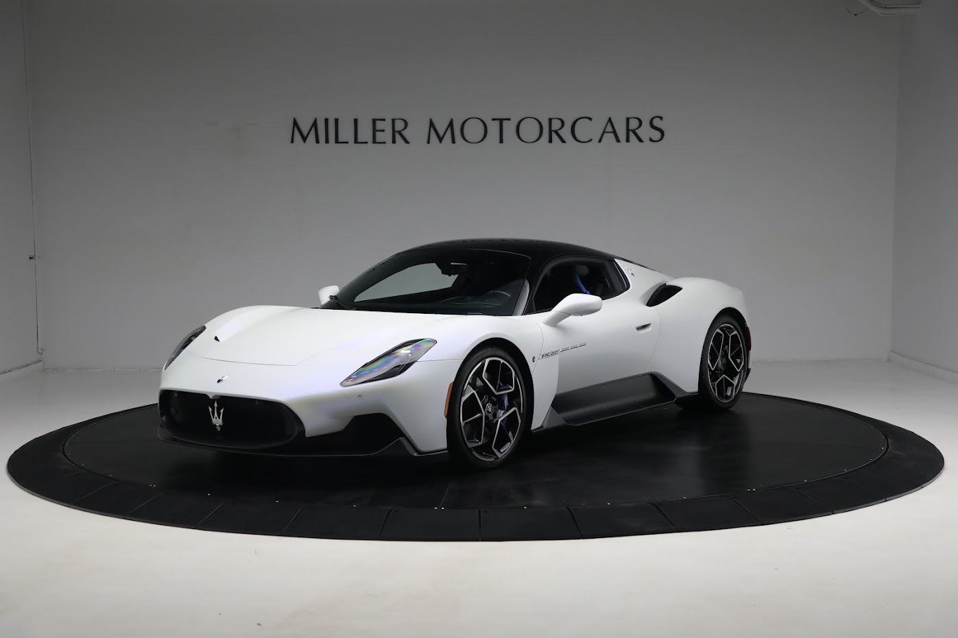 Used 2022 Maserati MC20 for sale $203,900 at Maserati of Westport in Westport CT 06880 1