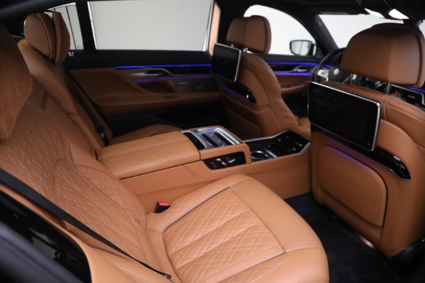 Used 2022 BMW 7 Series ALPINA B7 xDrive for sale $109,900 at Maserati of Westport in Westport CT 06880 28