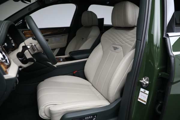Used 2023 Bentley Bentayga EWB Azure V8 for sale Sold at Maserati of Westport in Westport CT 06880 25