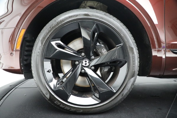 Used 2023 Bentley Bentayga EWB Azure V8 for sale $264,900 at Maserati of Westport in Westport CT 06880 17