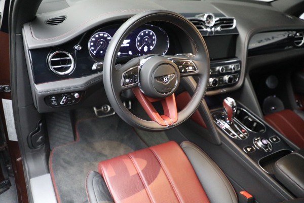 Used 2023 Bentley Bentayga EWB Azure V8 for sale $264,900 at Maserati of Westport in Westport CT 06880 24